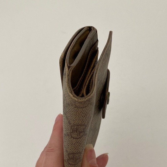 GUCCI GG Supreme Monogram Bifold Wallet - Picture 12 of 14